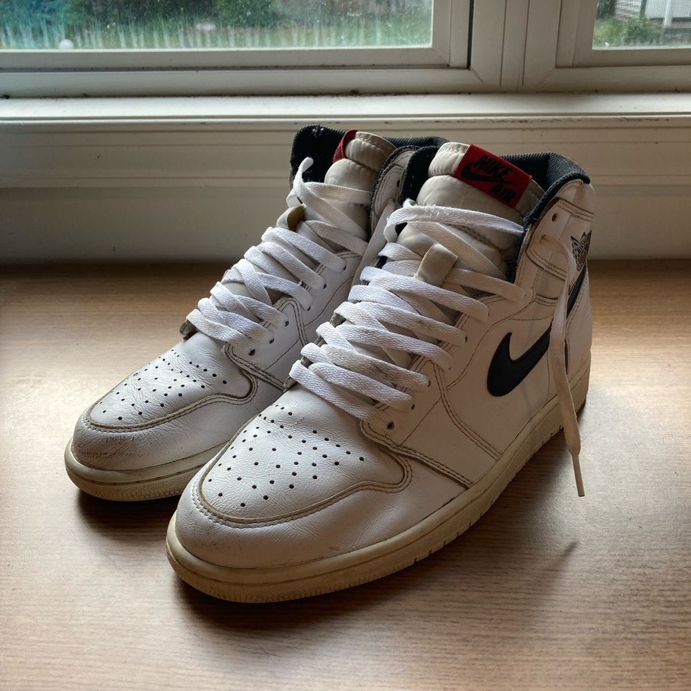 Jordan 1 Yin Yang - image 1